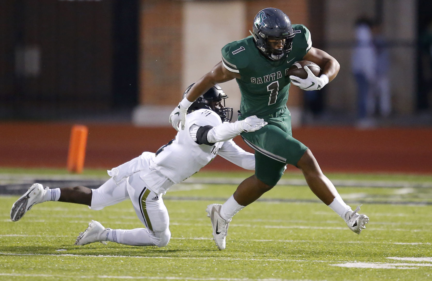 No. 7 Class 6AI: Edmond Santa Fe Wolves